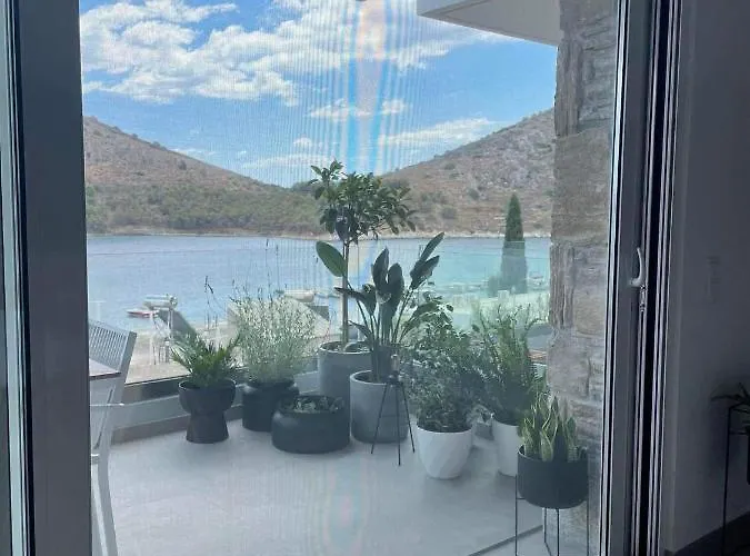 Thea Luxury Apartament Tolón