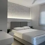 Thea Luxury Apartment Tolo