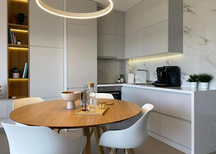 Thea Luxury * טולון